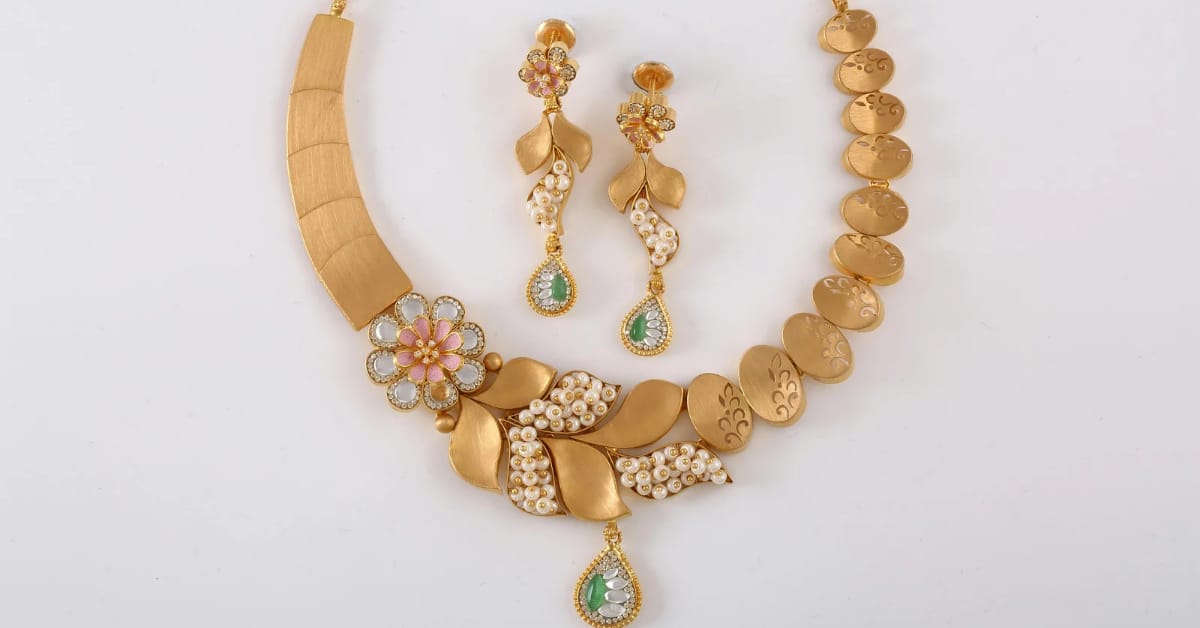 gold neck